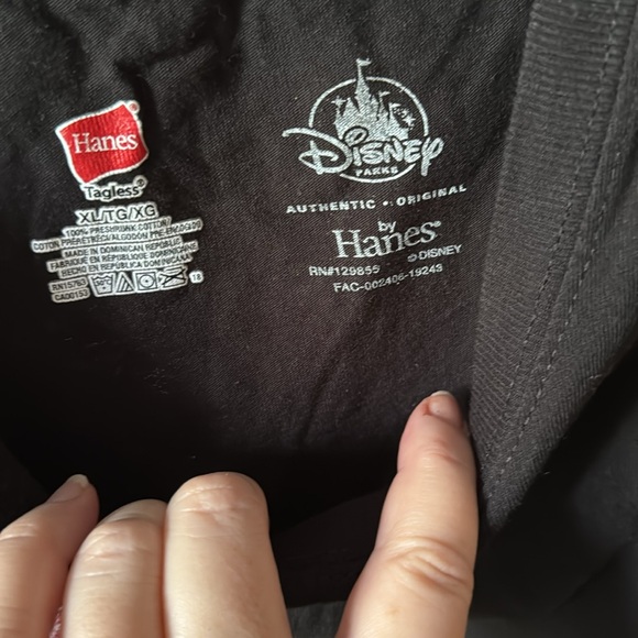 Disney World Minnie Mouse tshirt - Picture 2 of 2